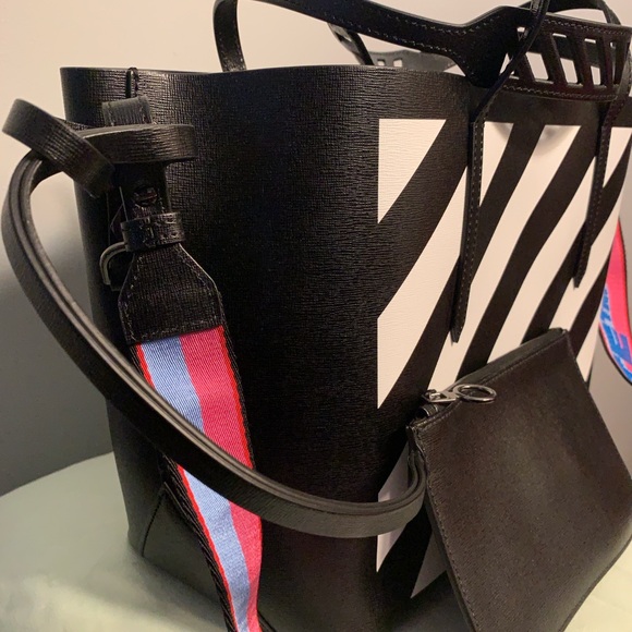 Off-White Binder Clip Tote Saffiano Leather – Virgil Abloh Era - Picture 2 of 7